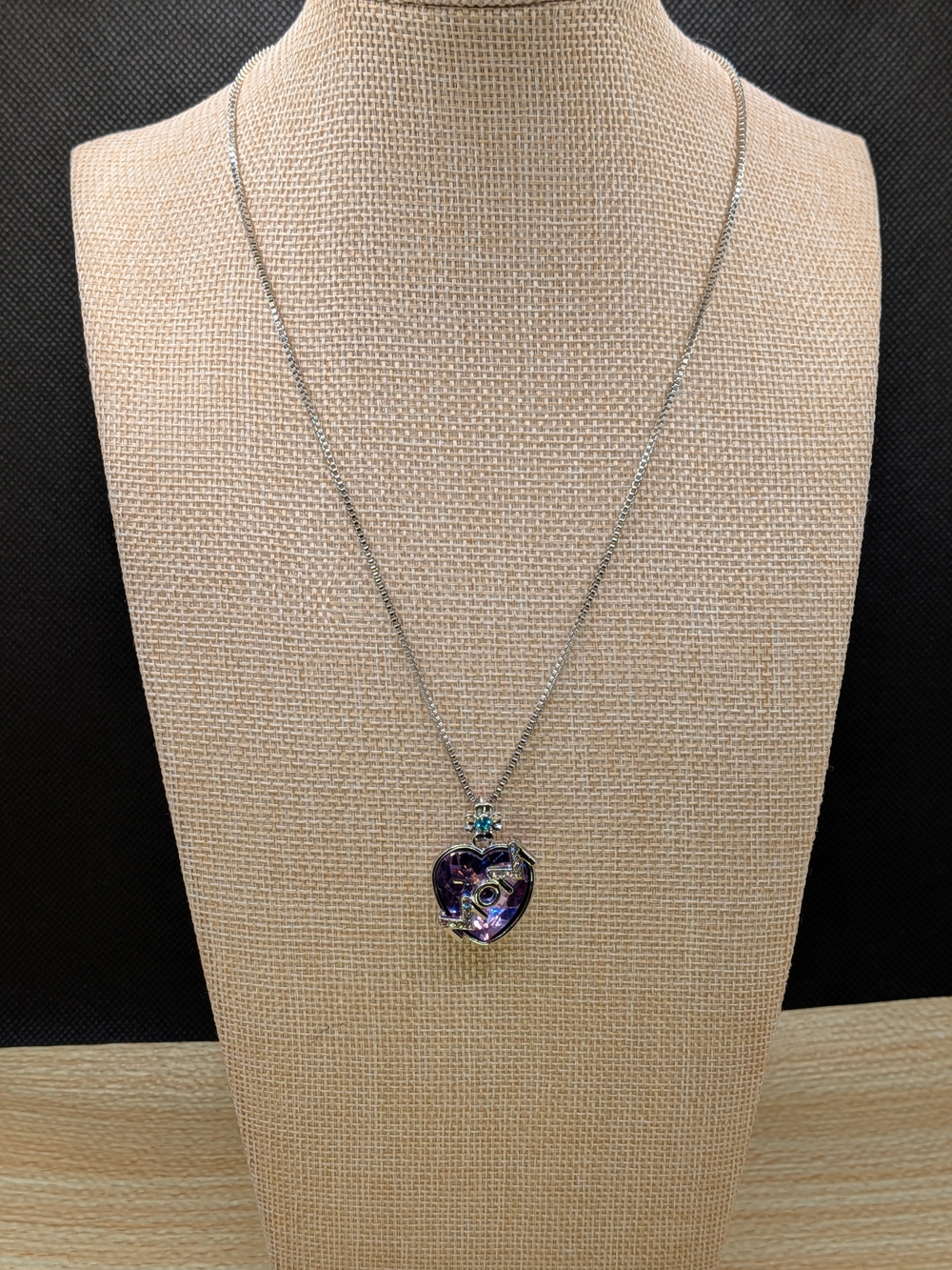 Purple Heart Mom Pendant